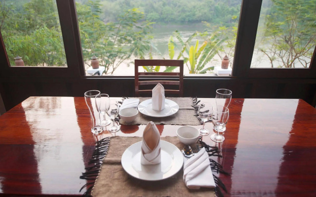Nam Ou Riverside Hotel & Resort