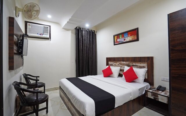 OYO 8497 near Delhi Airport