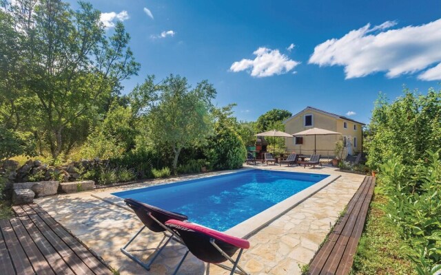 Amazing Home in Malinska With Wifi and 3 Bedrooms