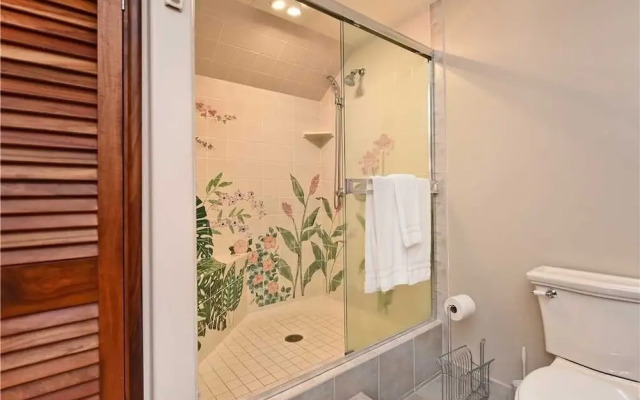 Kaanapali Royal #E302 - 2 Br Condo