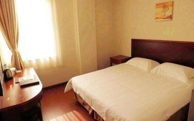 GreenTree Inn Shandong Weihai Gangkou Express Hotel