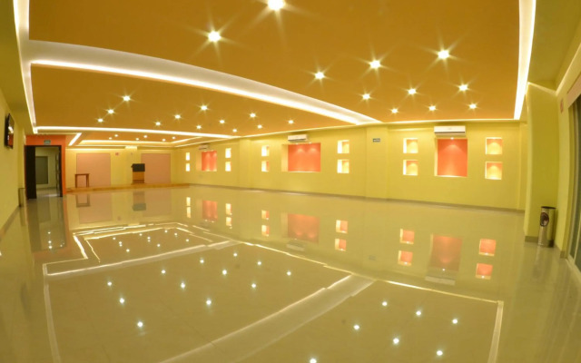 Hostalia Hotel Expo & Business Class
