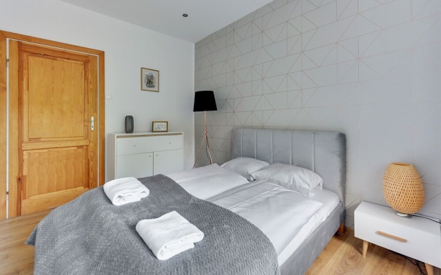 Stone Stream by 3City Rentals