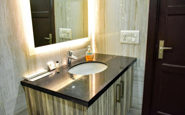 When In Gurgaon - Service Apartments Next to Artemis Hospital