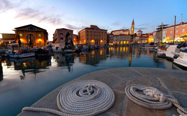 Traditional Piran studio