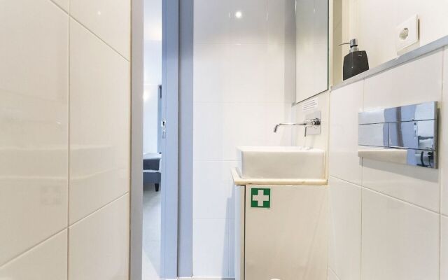 Alfama Orange Loft by Homing
