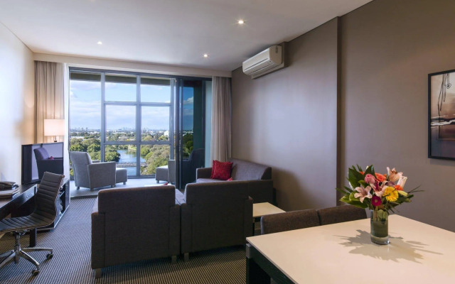 Meriton Serviced Apartments Parramatta