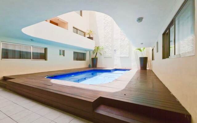 Ocean Plaza 13 by Praia