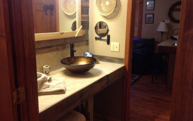 Qualla Cabins and Motel Cherokee near Casino