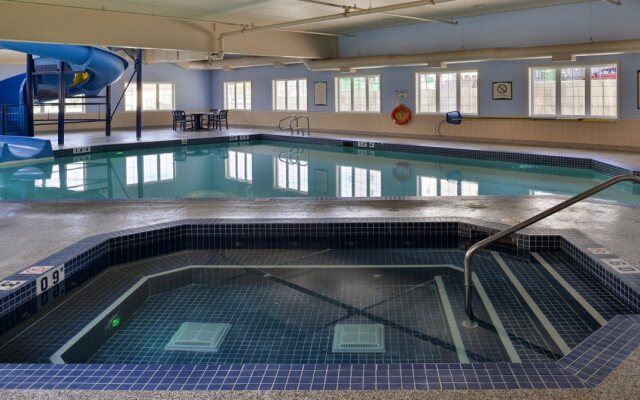 Staybridge Suites Calgary Airport by IHG