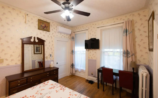 Prince Street Suites