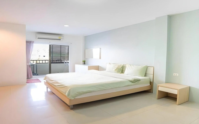 Sansuk Apartment
