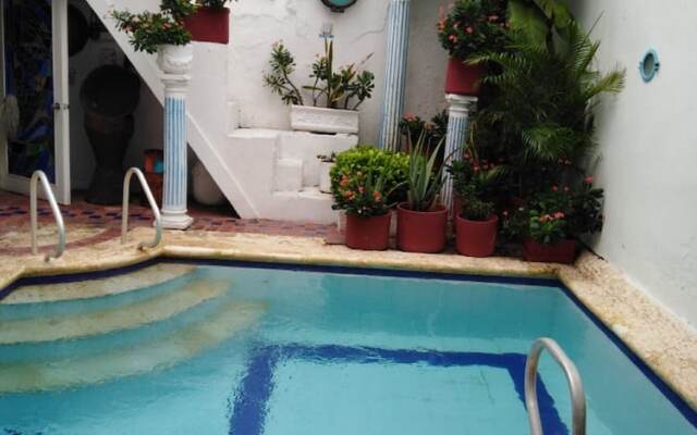 Colonial Guest House Walled City