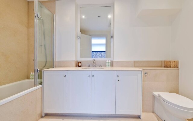 4 Bedroom House, Holland Park