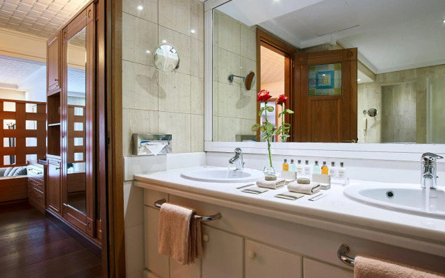 Aldemar Knossos Royal & Knossos Villas