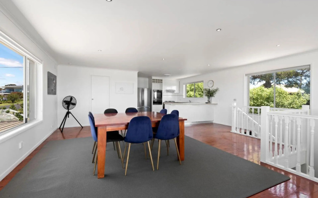 Panoramic Views – Balcony – Portarlington