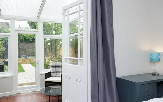 Orchard Garden Apartment
