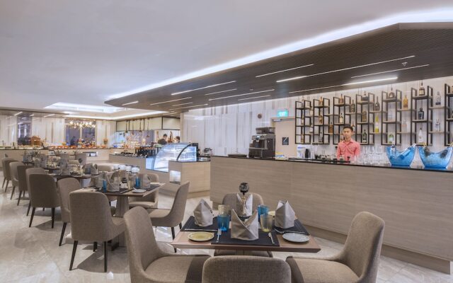 Zealax Hotel & Residence