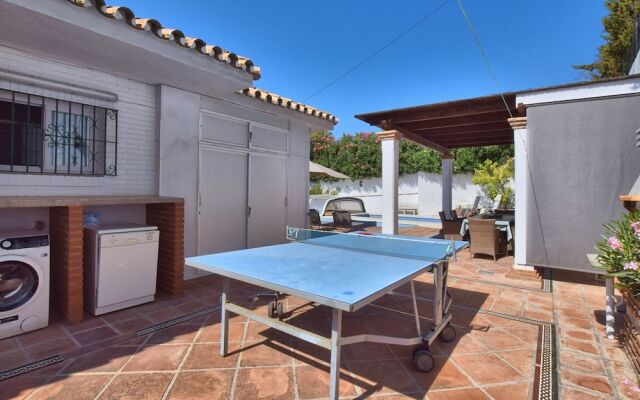 Homely holiday home in Benalmádena with private swimming pool