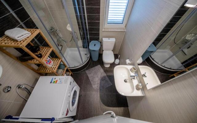Palit 497/D, Apartment F