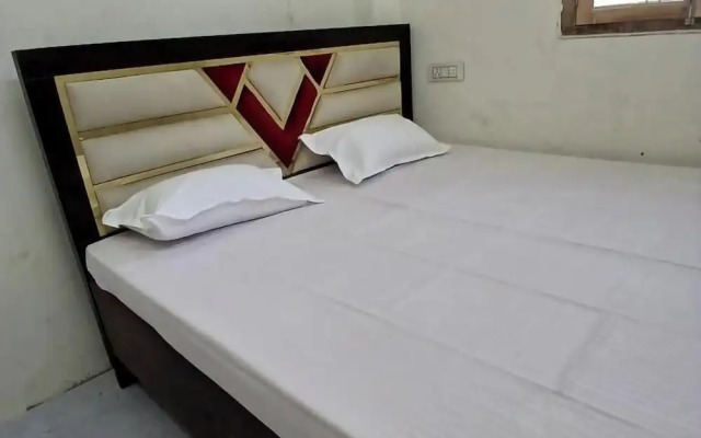 Awadh Biharee Inn