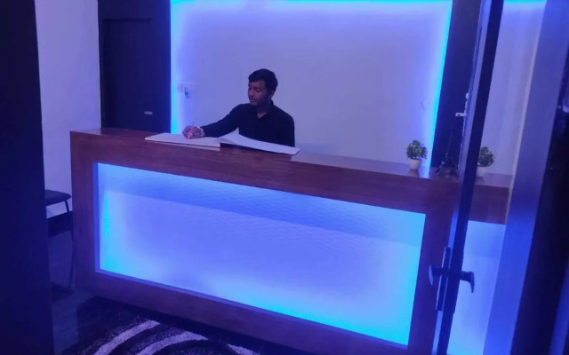 OYO 93194 Hotel Paris