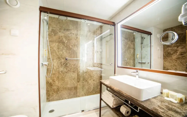 VIP Executive Suites do Marques Hotel