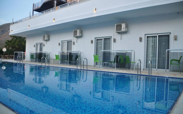 Sunshine Holiday Resort