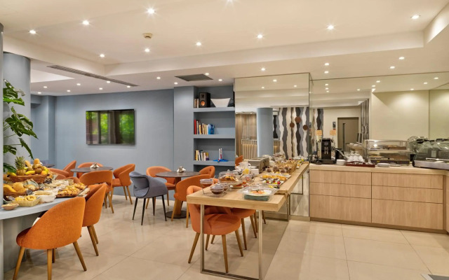 Phidias Piraeus Hotel