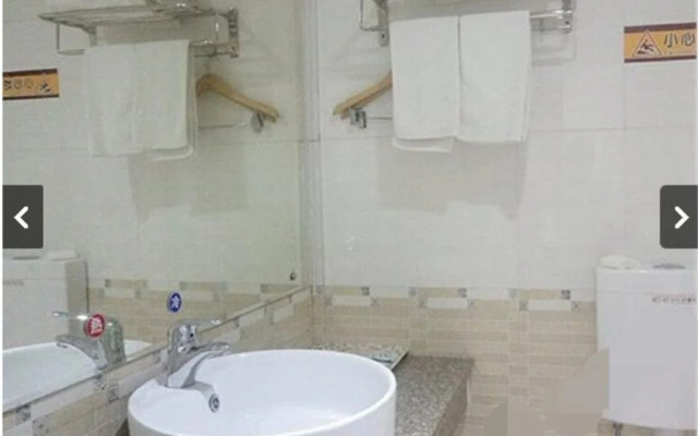 Pingxiang Xiangdong Gangcheng Inn