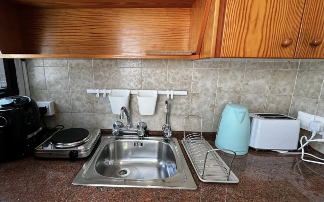 79 AN - Stay Nissi Chrysland Studio 215