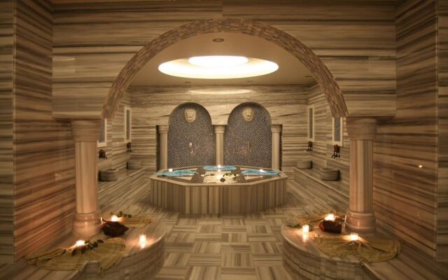Gold City Apartment
