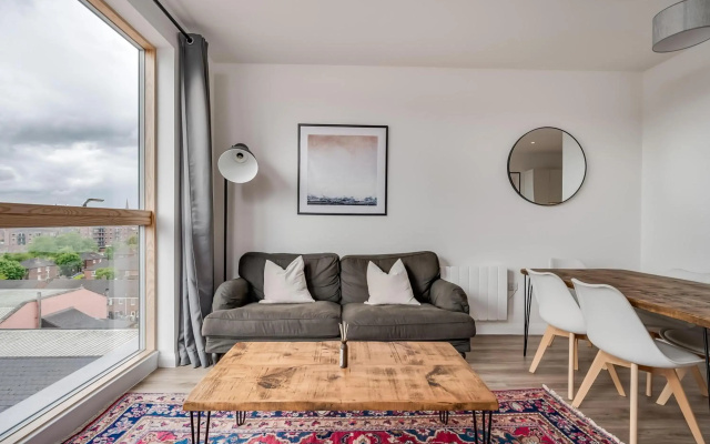 Modern Ground Floor Duplex Apartment