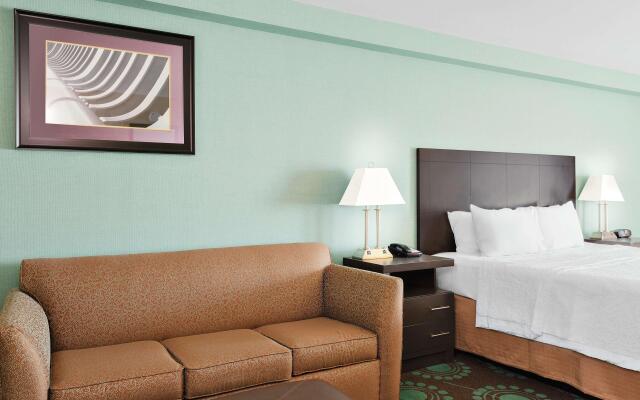 Hampton Inn Bakersfield-Central