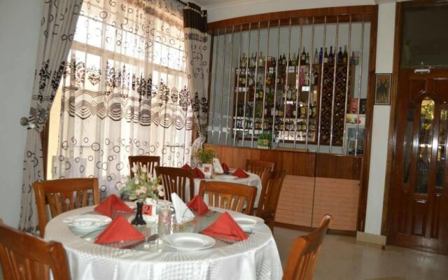 Venice Hotel