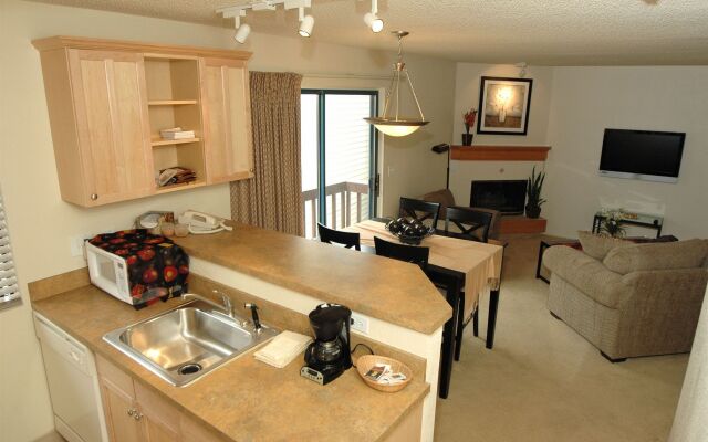 The Commons Hotel & Suites - Denver Tech Center