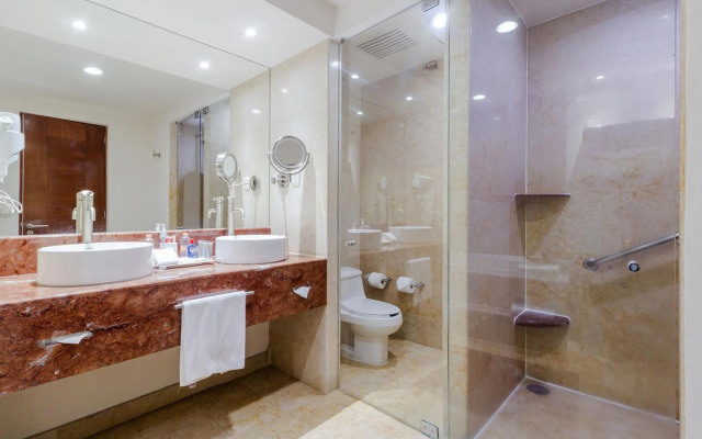 Real Inn Guadalajara Expo