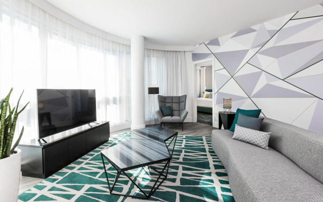 Warwick Le Crystal - Montréal