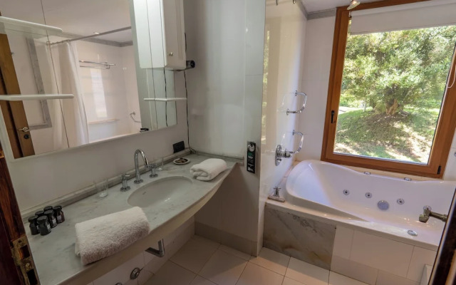 Rent Up -Casa junto al lago Nahuel Huapi