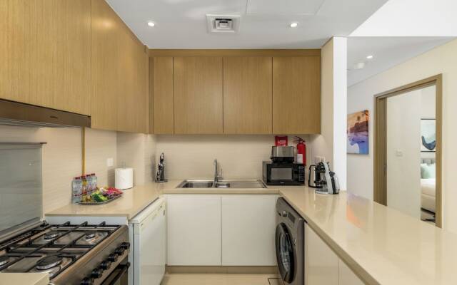 Waves - Spectacular Seaside Retreat Apt With Views