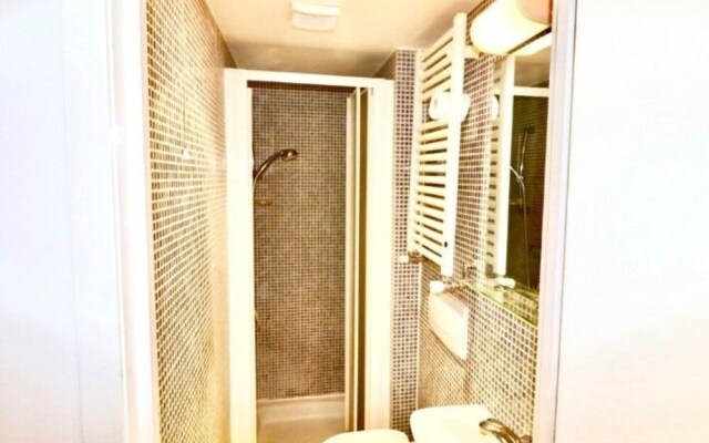 HFS Studio Next To Hydepark L29