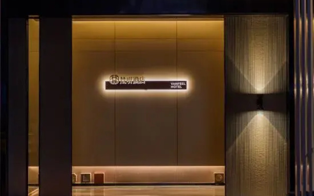 VanFeel Hotel