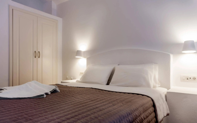 Arion Bay Hotel