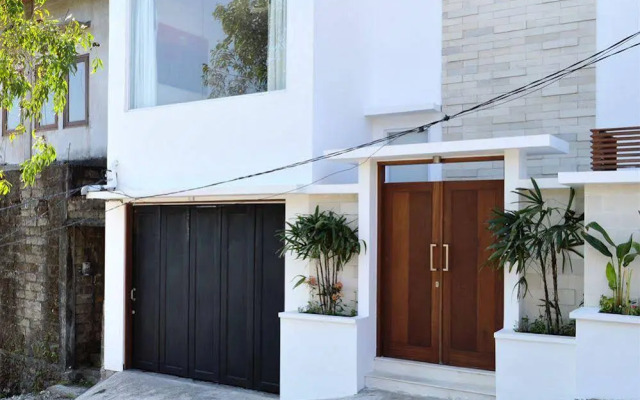 Villa Rumah Putih