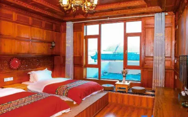 Shangri-La Xinjiapo Boutique Homestay (Dukezong Ancient City Branch)