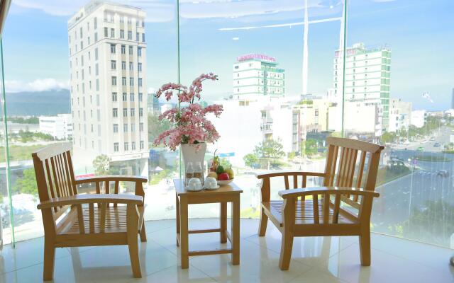 Avalon Hotel Da Nang