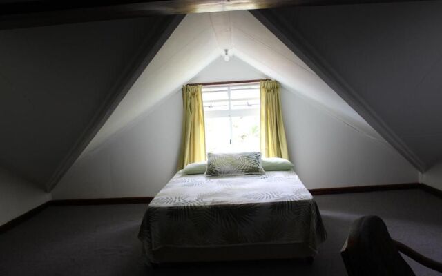 Le Chevalier Bay Guesthouse