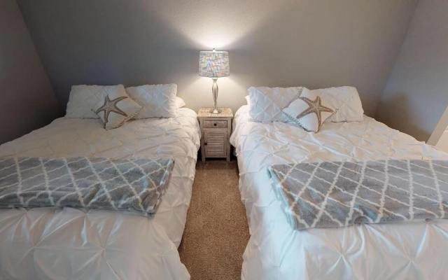 Surftides Plaza # 371 1 Bedroom Condo
