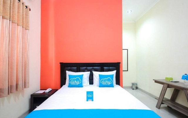 Toedjoeh Enam Homestay – Guest Rooms – Surabaya
