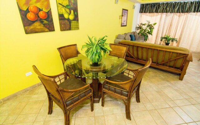 Bonita 504 2 Bedrooms 1 Bathroom Condo